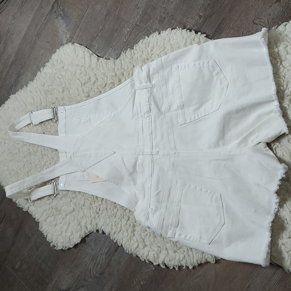 Entro Distressed White Denim Overall Shorts - Picture 8 of 12